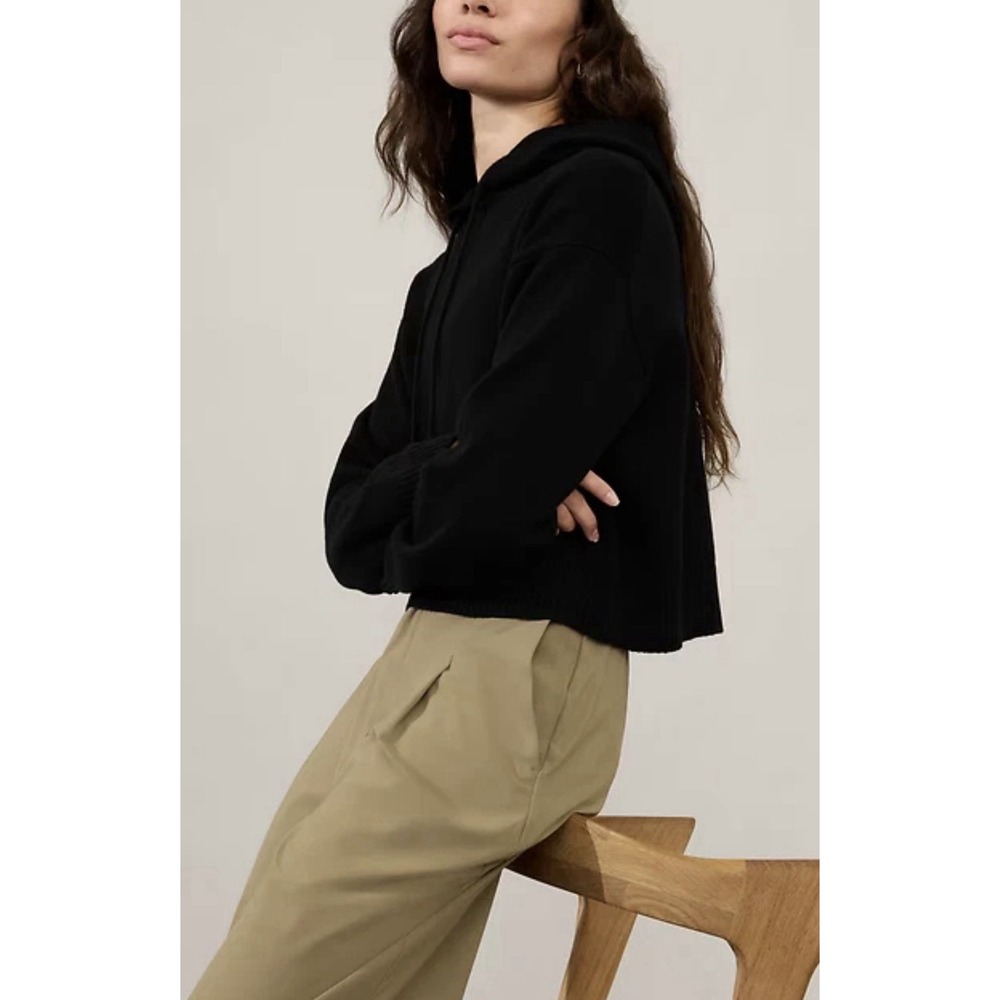 Athleta Alpine Merino Wool Cashmere Cropped Hoodie Black L Gorpcore Athleisure
